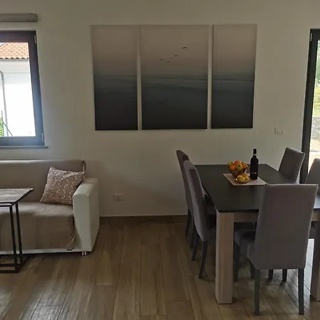 Casa Marta 11 Garlenda